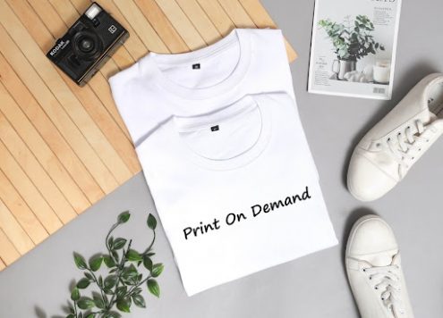 Using the best print-on-demand site can help businesses avoid timing and investment risks